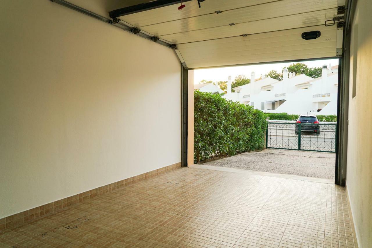 Falesia Beach Villa By The Portuguese Butler Olhos de Agua  Exterior photo